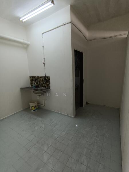 For Rent - OUG