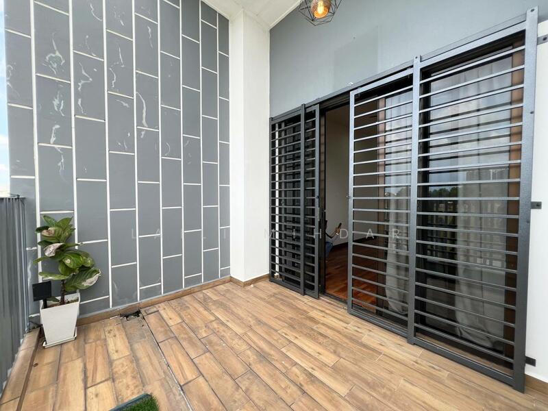 Untuk Dijual - Decora Setia Utama 2, Setia Alam Three Storey Terrace House For Sale Facing Open