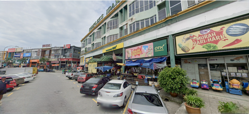 For Sale - Medan Idaman Business Centre . 3.5 sty shoplot . 24x70