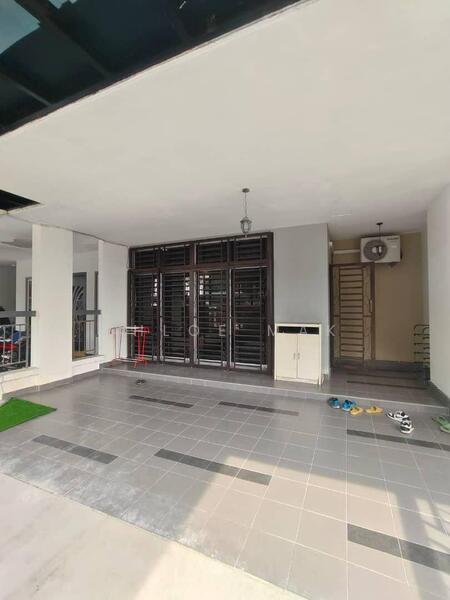 Untuk Disewa - mutiara rini mutiaras rinis