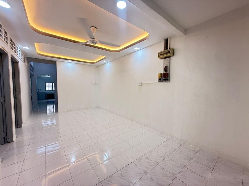 Untuk Dijual - Batu Pahat Batus Pahats