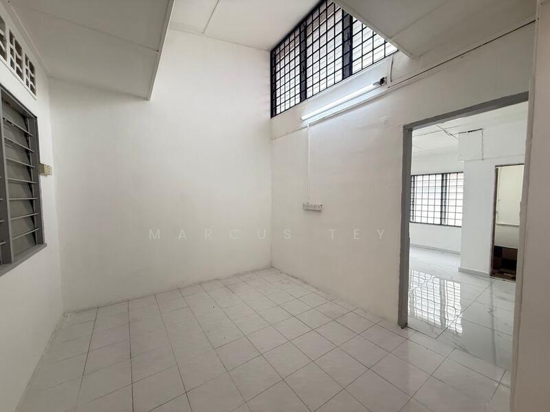Untuk Dijual - Batu Pahat Batus Pahats