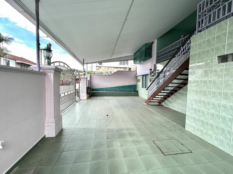 Untuk Dijual - 1.5-storey Terraced House at Taman Bukit Markisa