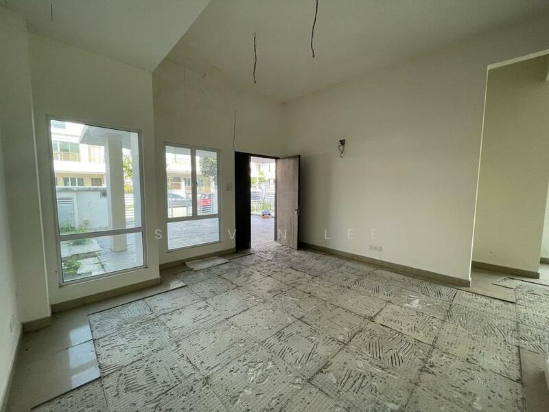 Untuk Dijual - [38x80] 3 Storey Semi D House, Regency Parc, Saujana Rawang