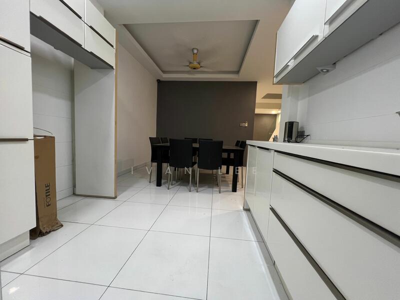 Untuk Dijual - 2-storey Terrace House at Taman Kelab Ukay