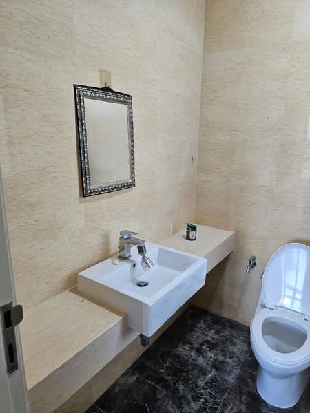 Service Residence for Sale at TriTower Residence @ Johor Bahru Sentral - Chris Liew - Bathroom - PropertyGuru.com.my