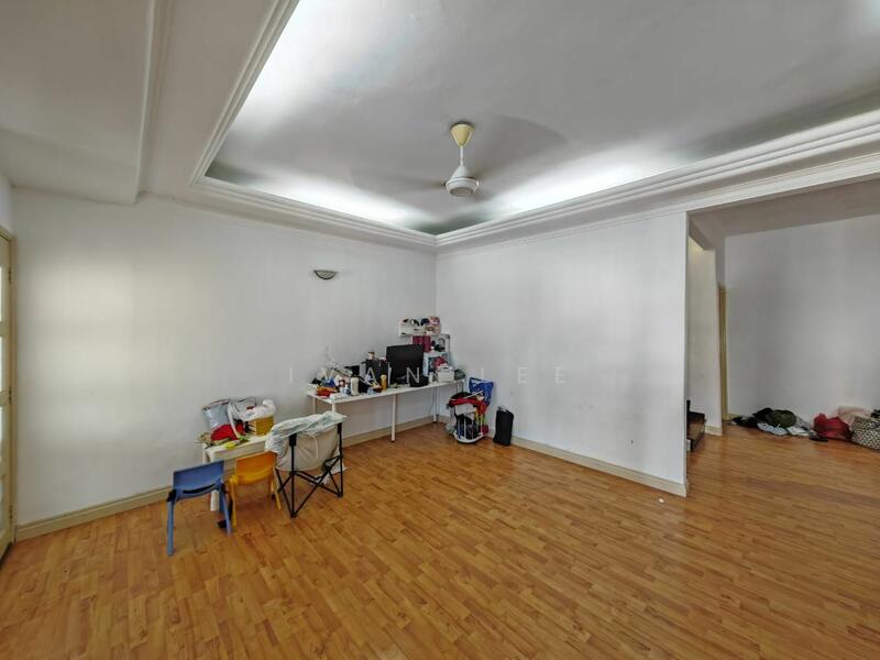 For Sale - Semi-Detached House at Seksyen 19