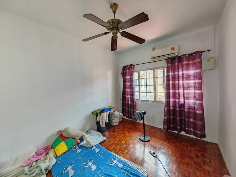 For Sale - Semi-Detached House at Seksyen 19