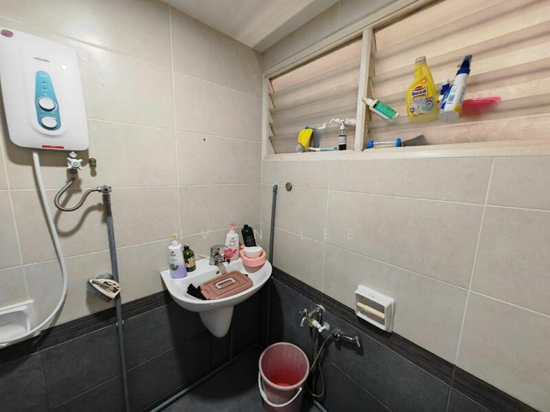 For Sale - Semi-Detached House at Seksyen 19