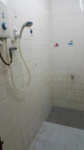 For Sale - 1-storey Terraced House at Seksyen 19
