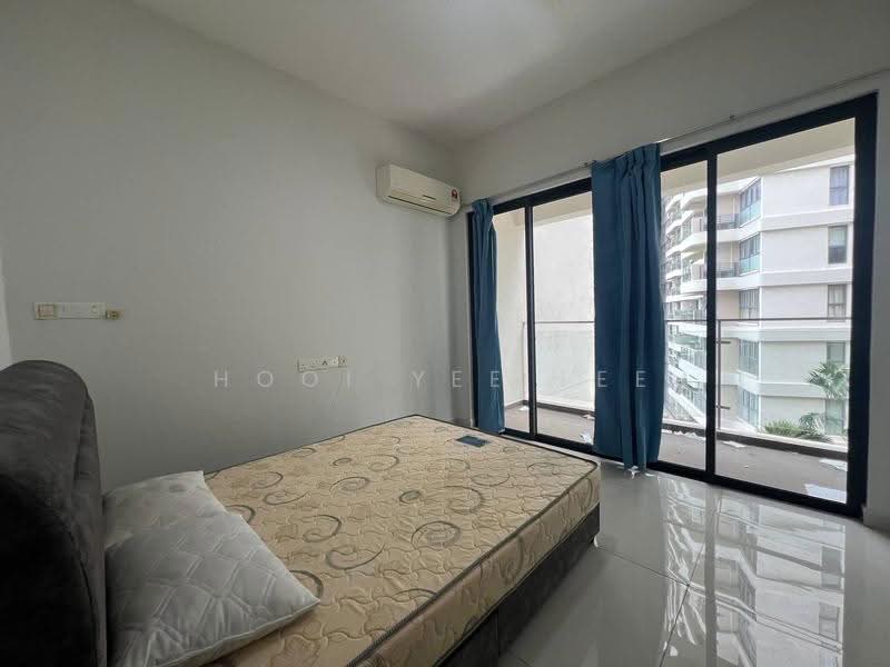 Kondominium untuk Dijual di Bay Point @ Country Garden Danga Bay - Hooi Yee Lee - Bedroom - PropertyGuru.com.my