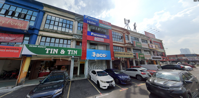 For Sale - PJ Taman Sri Manja 3 Storey Shop for Sale (Corner & Main Road)