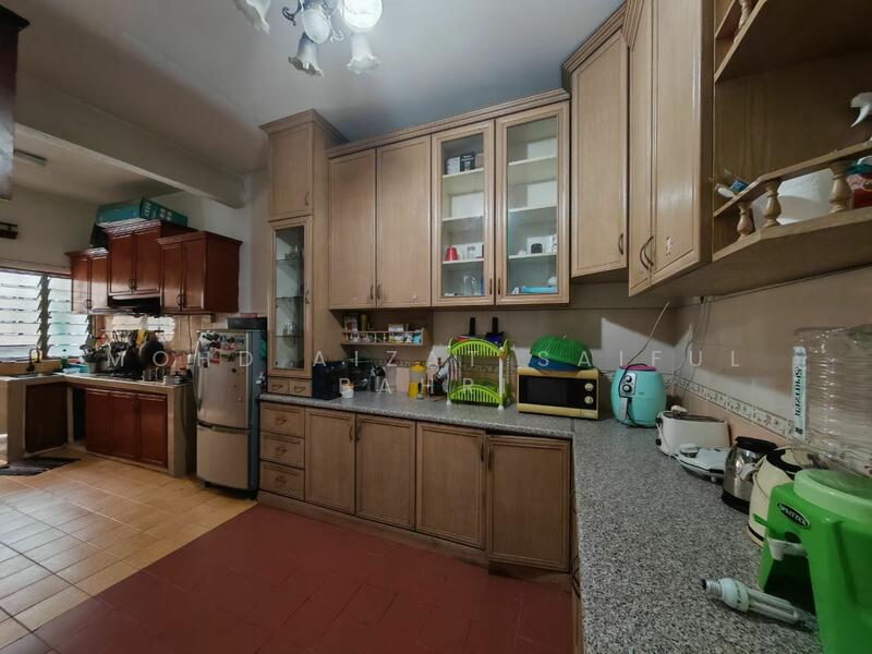 For Sale - 2-storey Terrace House at Seksyen 3