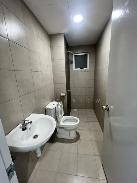 For Rent - Pearl Suria