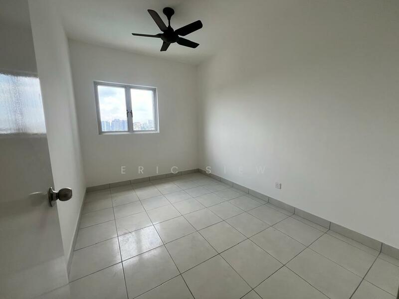 For Rent - Pearl Suria