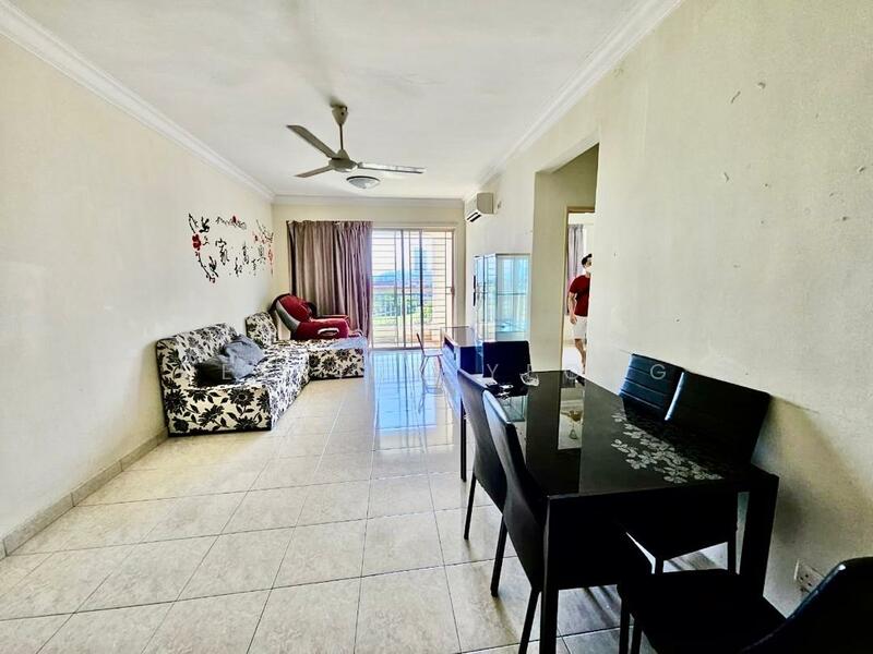 For Rent - Koi Tropika