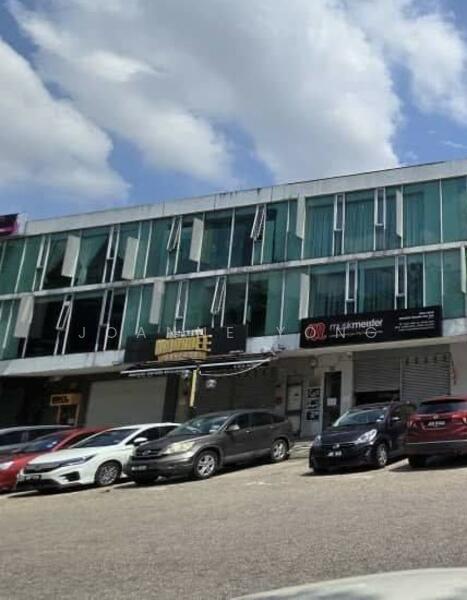 For Rent - Three Storey Shoplot (Ground Floor) @ Jalan Adda 3/3, Taman Adda Heights, Johor Bahru, Tebrau