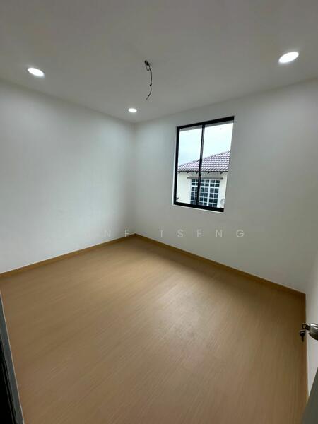 For Sale - BUKIT INDAH BANDAR NUSAJAYA