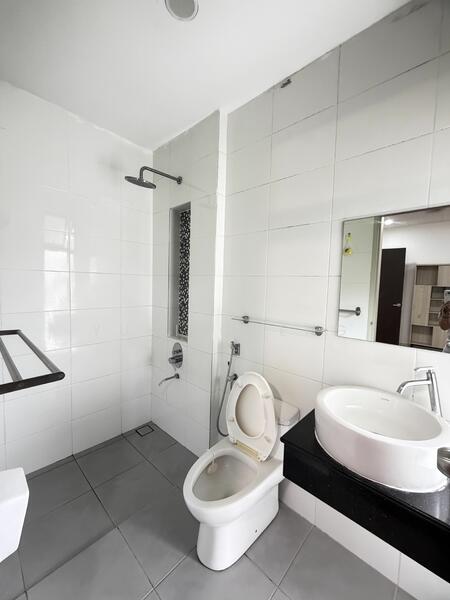 For Rent - East Ledang, Renovated with Furnished