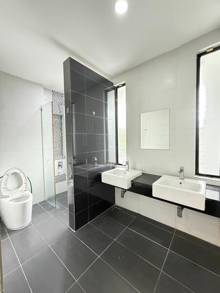 For Rent - East Ledang, Renovated with Furnished