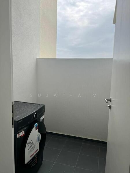 For Rent - Laurel Residence
