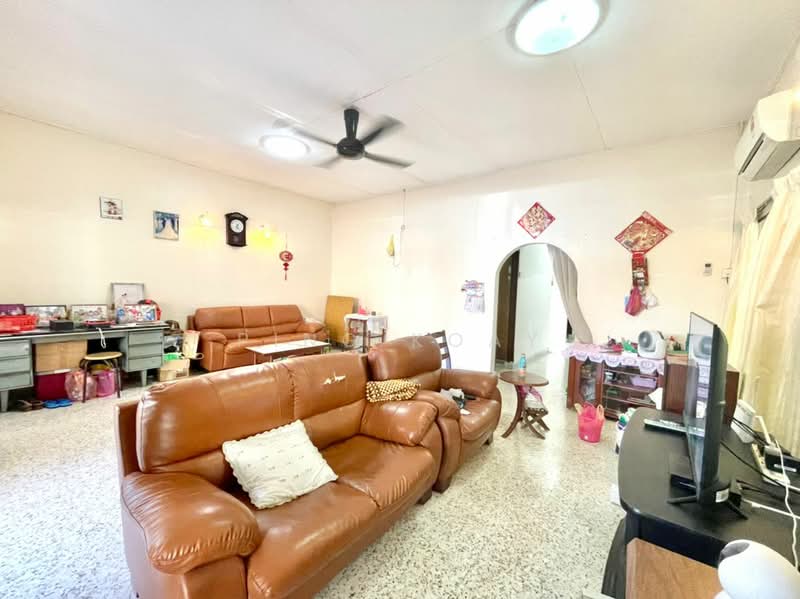 Semi-Detached House for Sale in Taman Chee Seng (Tanjung Bungah) - Ping Koay - Living Room - PropertyGuru.com.my
