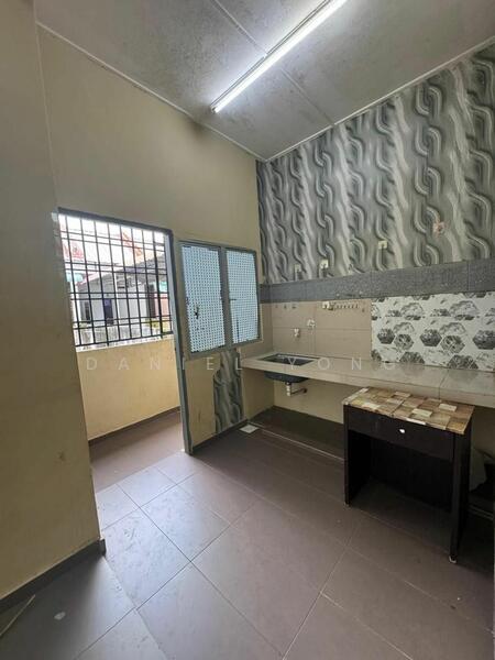 Untuk Dijual - Flat Taman Alam Megah