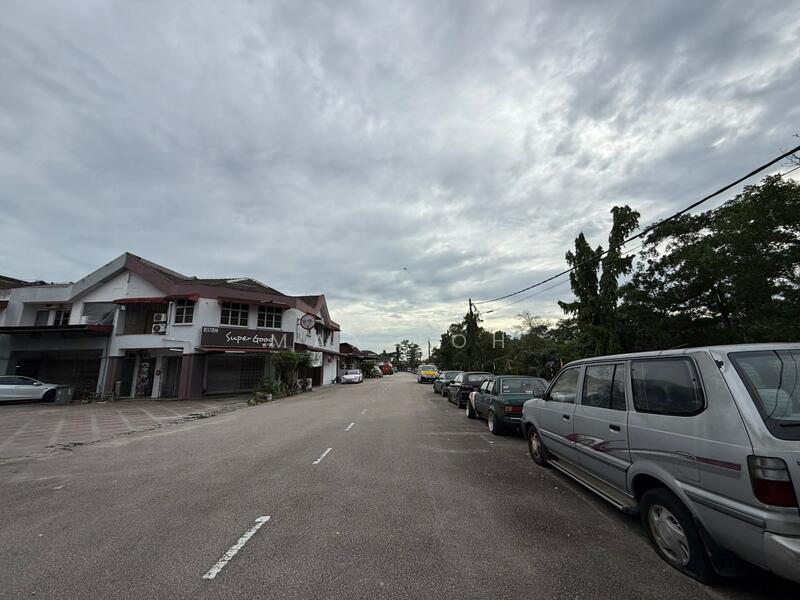 For Sale - Ungku Tun Aminah, Double Storey Shop Corner