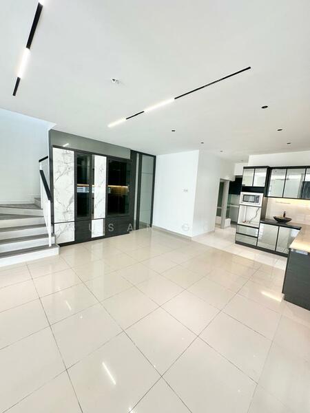 For Sale - Seri Austin Heights