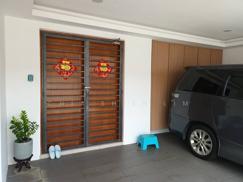 For Sale - 2-storey Terrace House at Taman Mount Austin