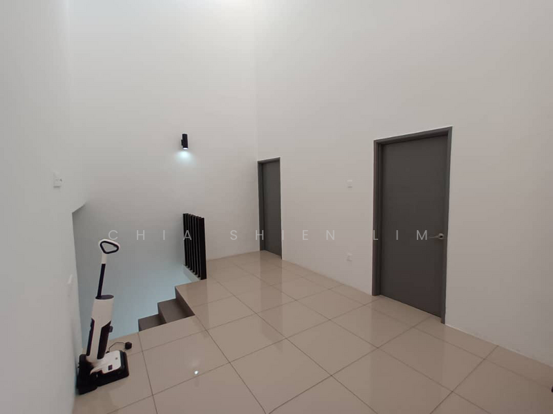 For Sale - 2-storey Terrace House at Taman Mount Austin