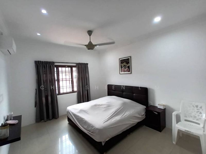 For Sale - 2-storey Terrace House at Taman Mount Austin