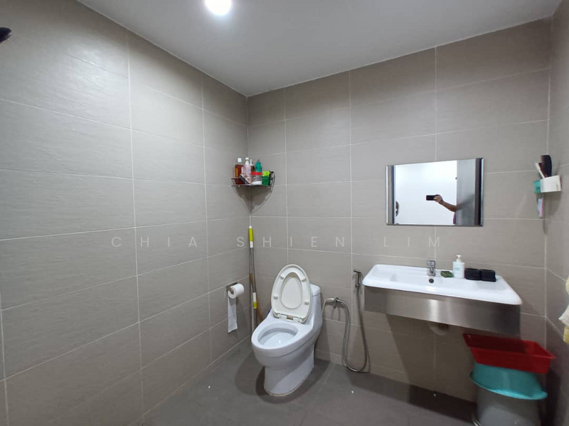 For Sale - 2-storey Terrace House at Taman Mount Austin