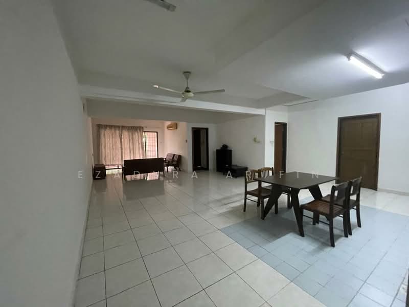 Condominium for Sale at Cyber Heights Villa - Ezadura Arifin - Living Room - PropertyGuru.com.my