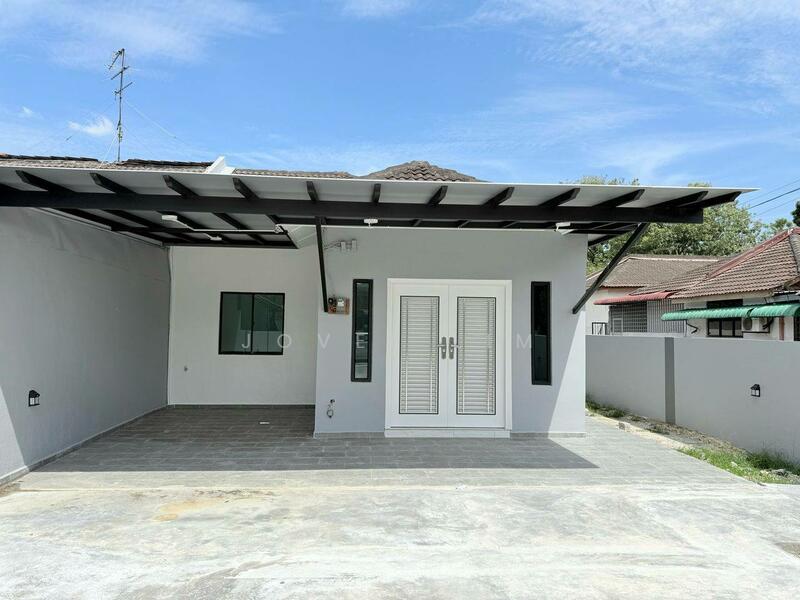 For Sale - Kangkar Pulai Single Storey Corner For Sales Kangkar Pulai Single Storey Corner For Sales