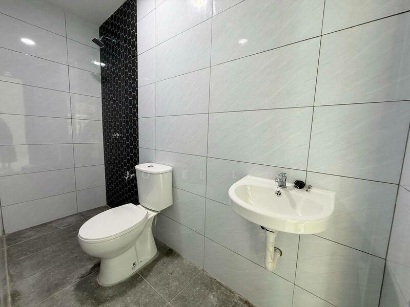 For Sale - Kangkar Pulai Single Storey Corner For Sales Kangkar Pulai Single Storey Corner For Sales