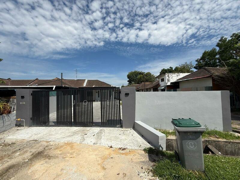 For Sale - Kangkar Pulai Single Storey Corner For Sales Kangkar Pulai Single Storey Corner For Sales