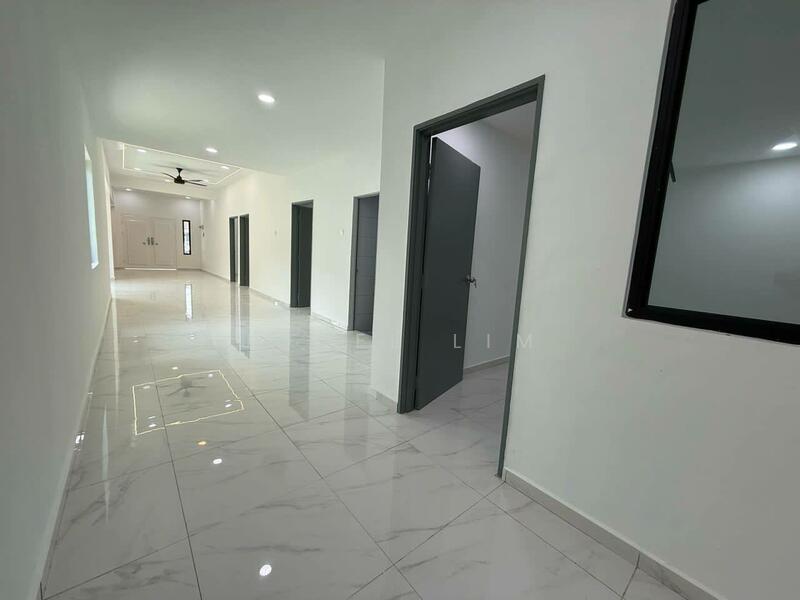 For Sale - Kangkar Pulai Single Storey Corner For Sales Kangkar Pulai Single Storey Corner For Sales