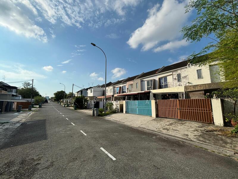 For Sale - Setia Tropika Setia Tropikas