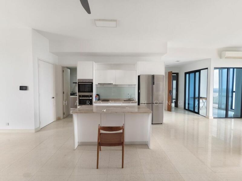 For Sale - Straits View 18