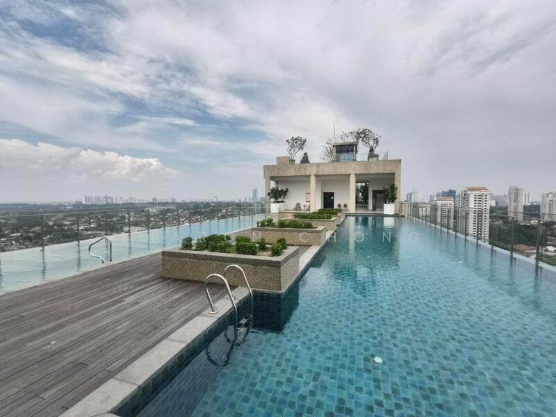 For Sale - Straits View 18