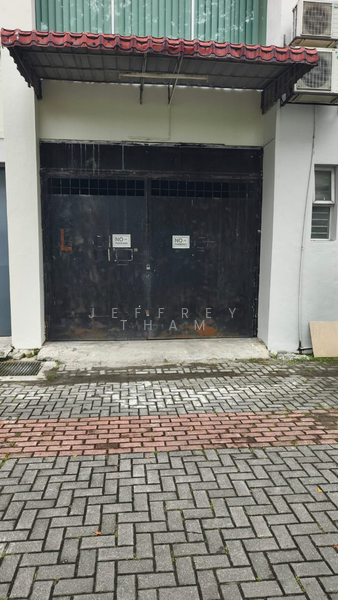For Rent - Shop at Taman Perindustrian Puchong