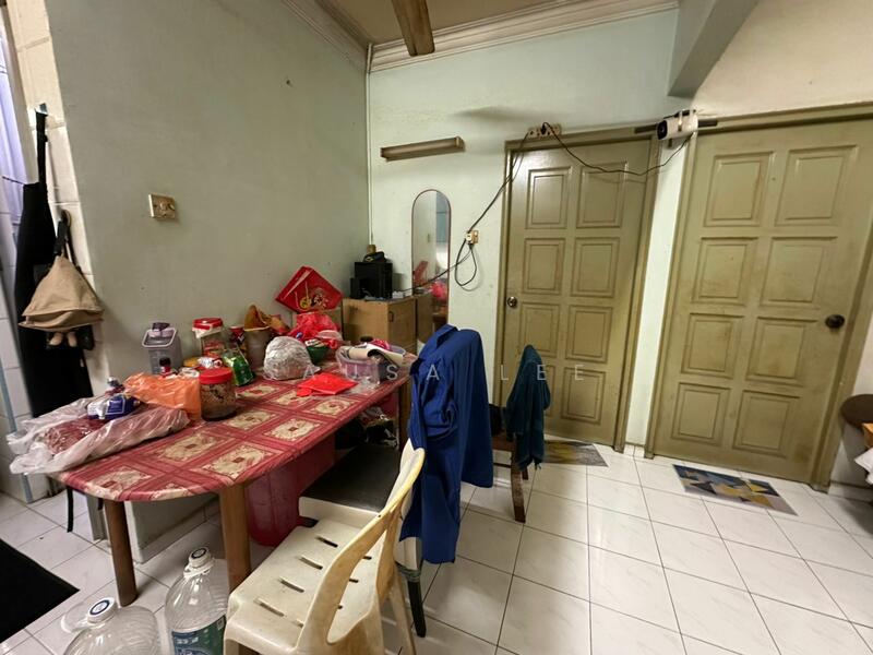 For Sale - Taman Daya - Jalan Nipah 11, 12
