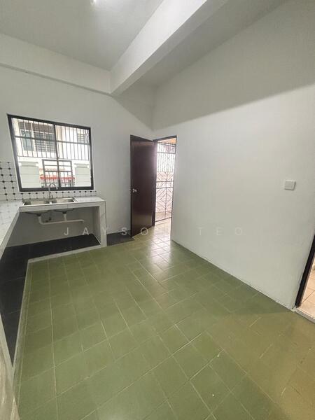 For Rent - Taman johor Jaya