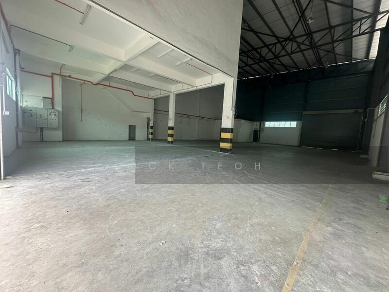 For Rent - 3sty Semi Detached Factory Warehouse Valdor Batu Kawan Simpang Ampat