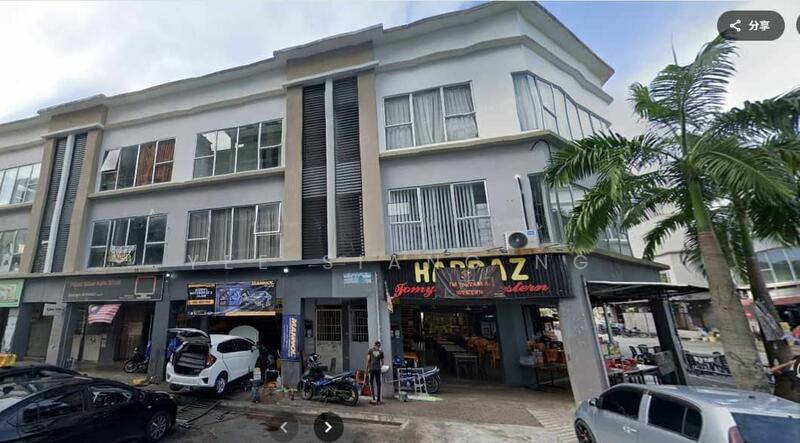 For Sale - Shop at Bandar Rinching