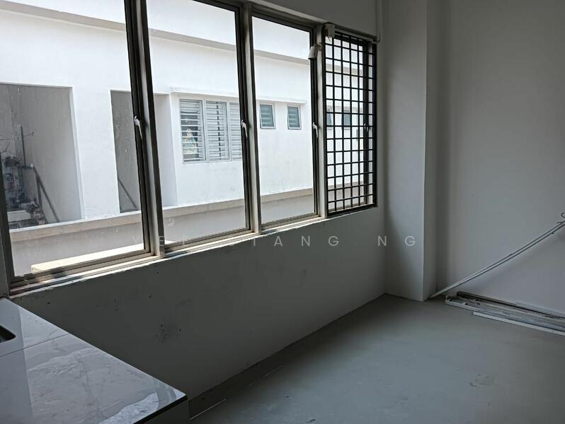 For Sale - Shop at Bandar Rinching