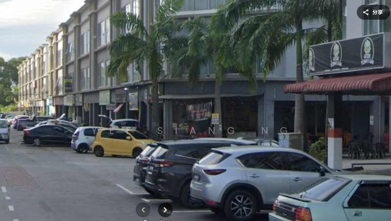 For Sale - Shop at Bandar Rinching