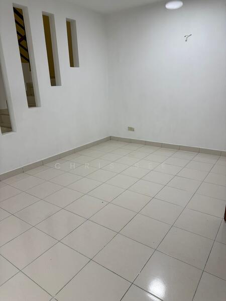 Untuk Disewa - Saujana Rawang Amoda 2 sty house basic unit move in codition