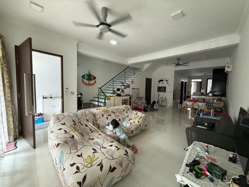 Untuk Dijual - Irama 2 Bandar Kinrara Double Storey Terrace House For Sale Facing Playground